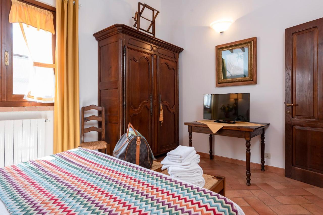 Agriturismo La Rombaia Кастільйоне-делла-Пеская Екстер'єр фото